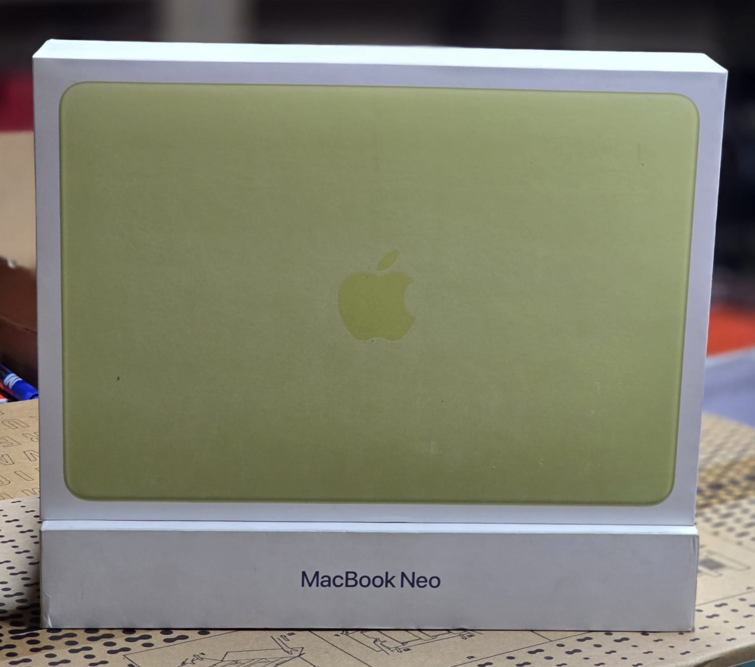 Mabook Neo 13in A18 Pro